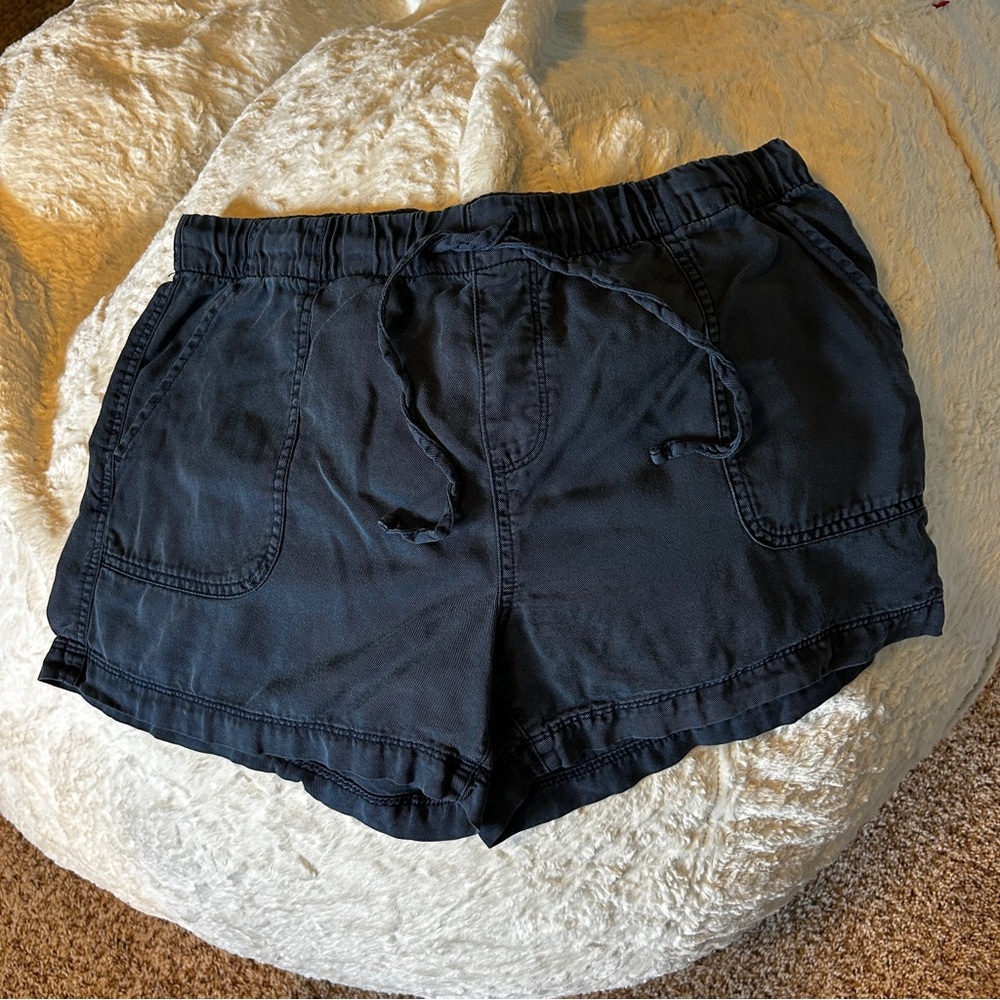 GAP Women's Dark Blue Cargo Shorts - M
